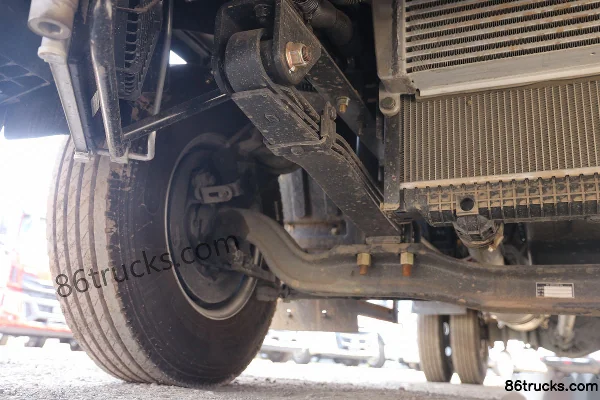 Dongfeng L2 2.5L Diesel 180 hp 4X2(6 wheels) Fast Gear 10-Speed 4.165m Single Row Stake Truck Chassis (2) | 86Trucks