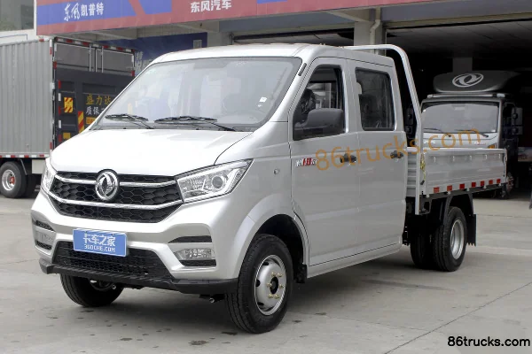 Dongfeng Xiaobawang W18 1.6L 122 hp 4X2(6 wheels) 2.55m double-row flatbed mini truck Exterior (2) | 86Trucks