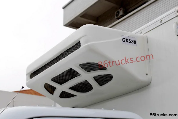 Dongfeng T5 2.3L 95 hp diesel 4X2(6 wheels) 3.7m single-row refrigerated truck (China VI) Body (3) | 86Trucks