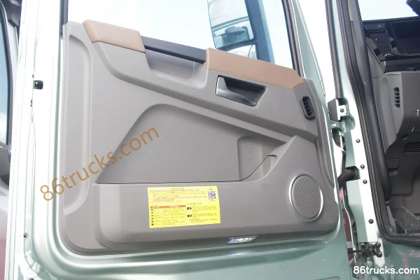Dongfeng Commercial Vehicle Tianlong Flagship GX 520hp 4X2(6 wheels) AMT Automatic Tractor Truck (China VI) (Turquoise Green) Cab (2) | 86Tr