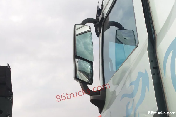 Dongfeng Commercial Vehicle Tianlong Flagship GX 520hp 4X2(6 wheels) AMT Automatic Tractor Truck (China VI) (Turquoise Green) Cab (1) | 86Tr