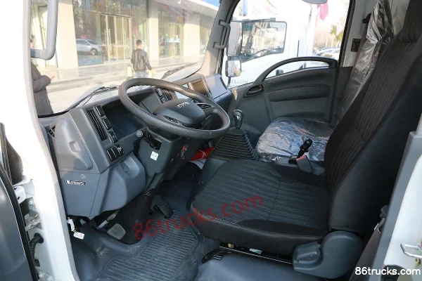 Qingling Lingka 127hp 4X2(6 wheels) 4.2m single-row van light truck (WLY)(China VI) Cab (2) | 86Trucks