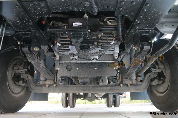 Qingling Lingka 127hp 4X2(6 wheels) 4.2m single-row van light truck (WLY)(China VI) Chassis (1) | 86Trucks
