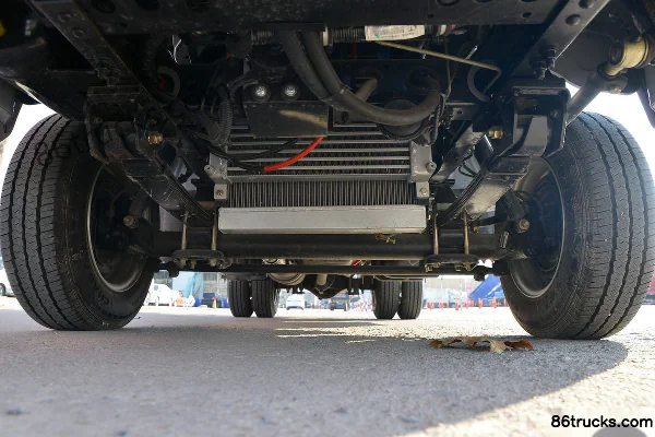 Tangjun Ouling Small BMW 115 hp 4X2(6 wheels) 2.56m Double Row Flatbed Light Truck (China VI) Chassis (1) | 86Trucks