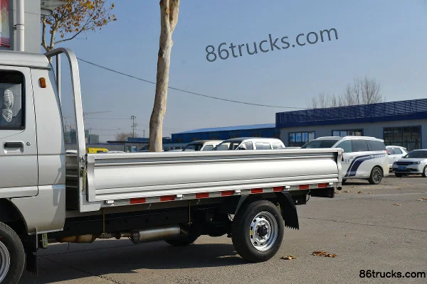 Tangjun Ouling Sailing F3-II 1.2L 91hp 4X2(6 wheels) Gasoline 2.72m Single Row Flatbed Micro Truck (China VI) Body (1) | 86Trucks