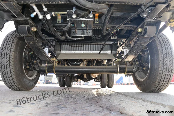 Ouling Sailing F3-II 1.2L 91hp 4X2(6 wheels) Gasoline 3.08m single-row box micro truck (China VI) Chassis (1) | 86Trucks