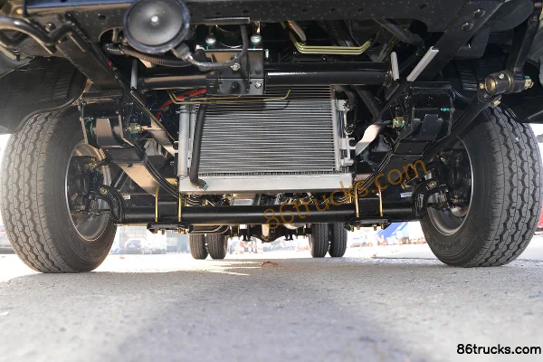 Ouling V5 Series 122hp 4X2(6 wheels) 3.01m double-row flatbed micro truck (China VI) Chassis (1) | 86Trucks