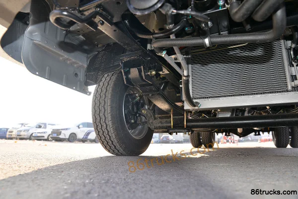 Ouling V5 Series 122hp 4X2(6 wheels) 3.61m single-row box micro truck (China VI) Chassis (2) | 86Trucks