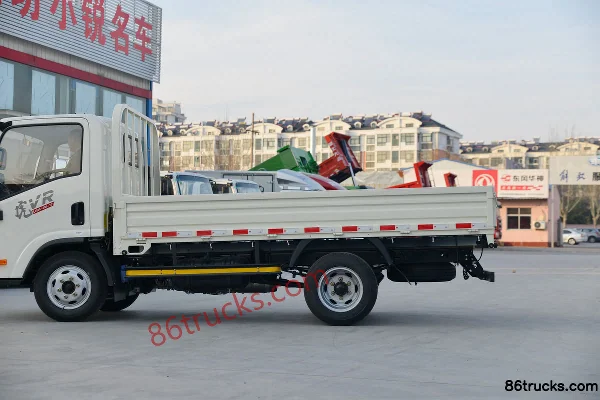 FAW Jiefang HuVR 110 hp 4X2(6 wheels) 3.7m Single Row Flatbed Light Truck Body (2) | 86Trucks
