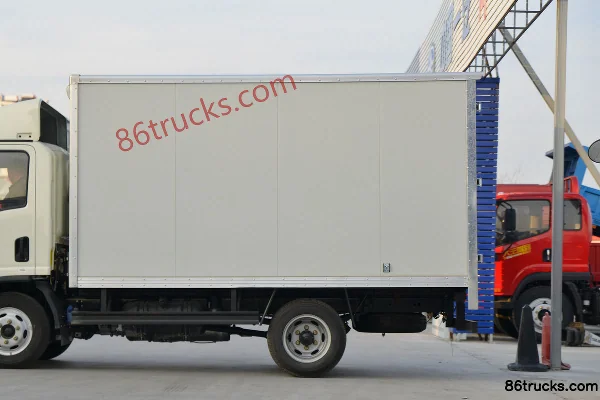 FAW Jiefang Hu VR 130 hp 4X2(6 wheels) 3.7m Single Row Van Light Truck (China VI) Body (2) | 86Trucks