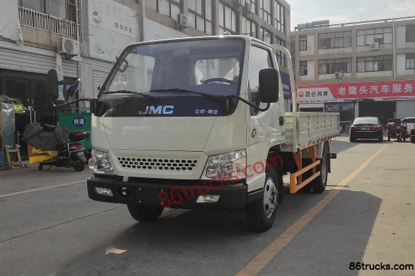 JMC Shunda Small Truck Deluxe 116 hp 4X2(6 wheels) 3.7m Single Row Flatbed Light Truck (China VI) Exterior (3) | 86Trucks
