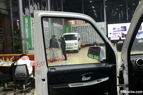 Ruichi EC31 2021 Standard Edition 2.6T 2.77m Single Row Electric Van Truck 38.7kWh 4X2(6 wheels) Interior (2) | 86Trucks
