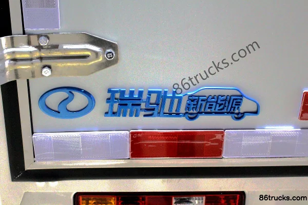 Ruichi EC31 2021 Standard Edition 2.6T 2.77m Single Row Electric Van Truck 38.7kWh 4X2(6 wheels) Body (1) | 86Trucks