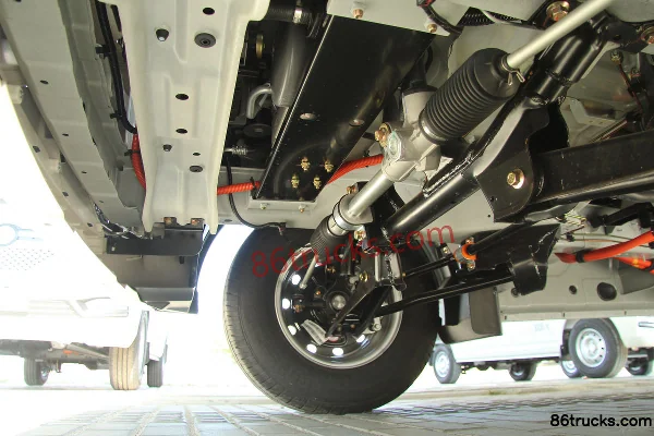 Dongfeng Yufeng EM26 3T 4.865m Pure Electric Van Transport Truck (Range 220km) 41.472kWh Chassis (2) | 86Trucks