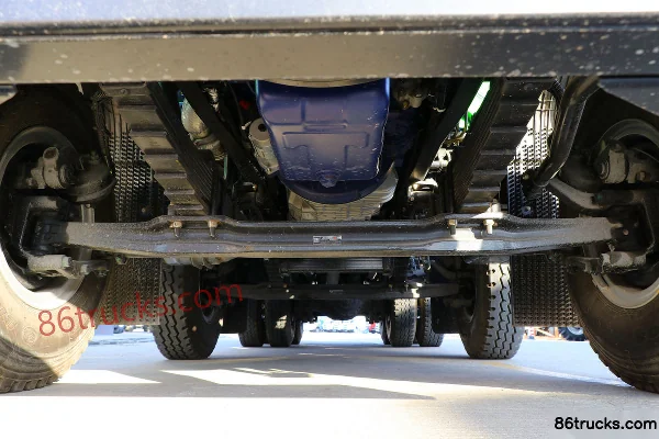 Foton AumanGTL Quality Enjoy Edition Basic Type 440 hp 8X4(12 wheels) 5.6m Dump Truck (China VI) Chassis (1) | 86Trucks