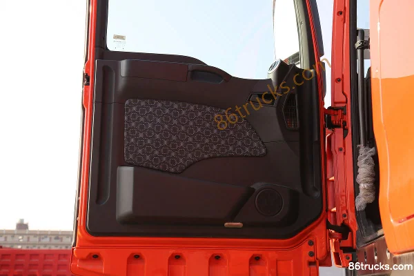 Sinotruk Sitrak G7 heavy truck 440 hp 6X4(10 wheels) 6.8m dump truck (China VI) Cab (3) | 86Trucks