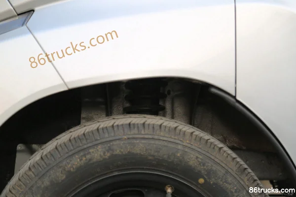 Feidi Q3 Series 122hp 4X2(6 wheels) 3m Single Row Flatbed Mini Truck Chassis (3) | 86Trucks