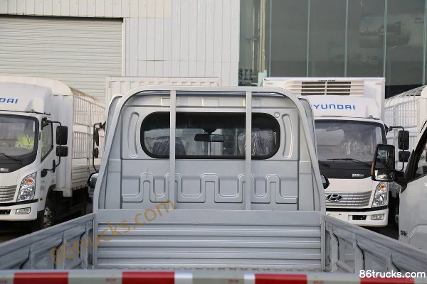 Feidi Q3 Series 122hp 4X2(6 wheels) 3m Single Row Flatbed Mini Truck Body (3) | 86Trucks