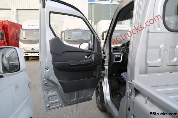 Feidi Q3 Series 122hp 4X2(6 wheels) 3m Single Row Flatbed Mini Truck Cab (1) | 86Trucks