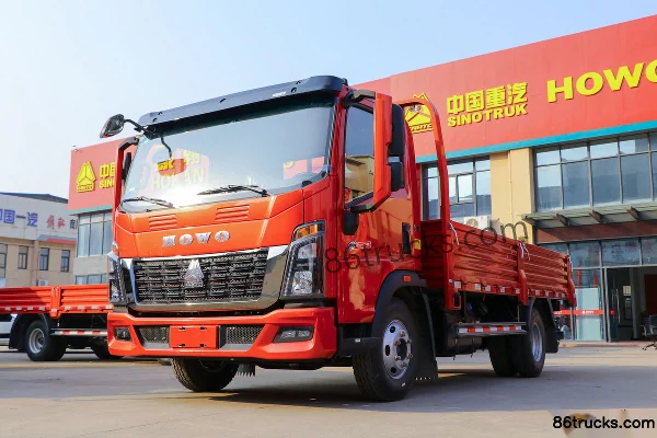 Sinotruk HOWO Tongshuai 2021 Model 130hp 4X2(6 wheels) 4.15m Single-Row Stake Truck (China VI) Exterior (3) | 86Trucks