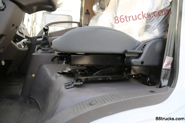Hyundai Commercial Vehicle Hongtu EV 4.5T 4.14m single-row pure electric cage truck 89kWh 4X2(6 roues) Intérieur (3) | 86Trucks