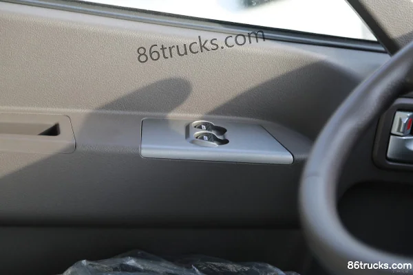 Hyundai Commercial Vehicle Hongtu EV 4.5T 4.14m single-row pure electric flatbed truck 89kWh 4X2(6 roues) Intérieur (3) | 86Trucks