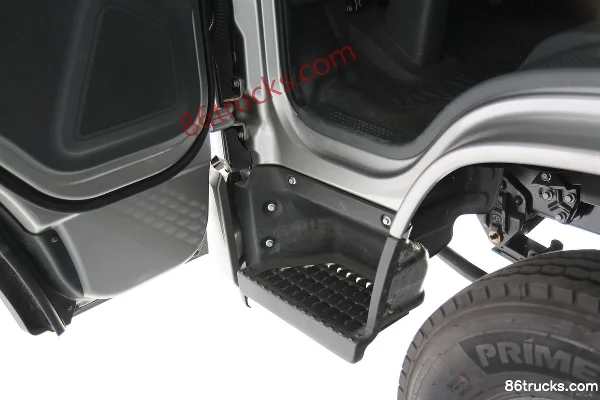 Hyundai Commercial Vehicle Shengtu 150 hp 4X2(6 wheels) 4.05 m automatic refrigerated truck (China VI) Cab (1) | 86Trucks