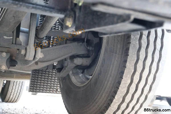 Foton Auman EST 580 hp 6X4(10 wheels) Automatic Tractor Truck (China VI) Chassis (3) | 86Trucks