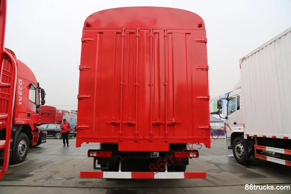 SAIC Hongyan Jiebao H6 Standard Load Edition 190hp 4X2(6 wheels) 6.8m Stake Truck Body (2) | 86Trucks