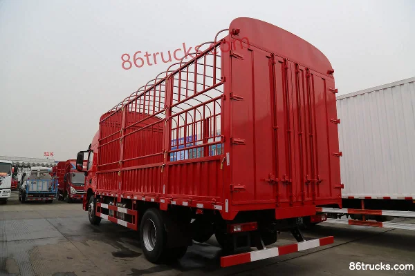 SAIC Hongyan Jiebao H6 Standard Load Edition 190hp 4X2(6 wheels) 6.8m Stake Truck Body (1) | 86Trucks