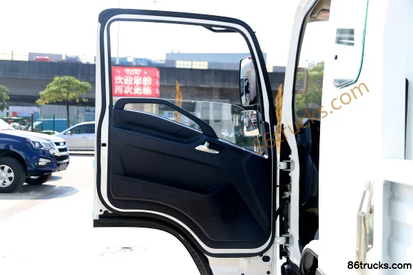 Jiangxi Isuzu Yifang ES5 High Edition 170hp 4X2(6 wheels) 3.755m Crew Cab Flatbed Light Truck (Hydraulic Brake)(China VI) (1) | 86Trucks