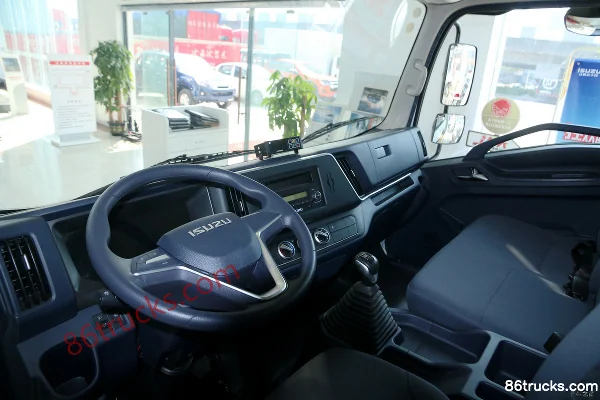Jiangxi Isuzu Yifang EC7 170 ch 4X2(6 roues) 4.02 m camion frigorifique Cabine (2) | 86Trucks
