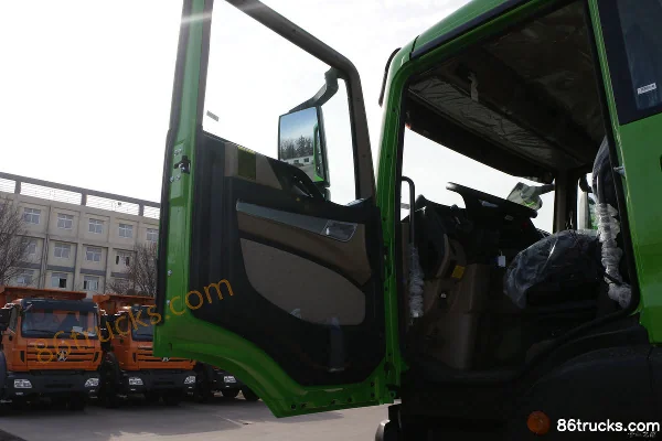 Sinotruk HOWO TX Heavy Truck 350 hp 8X4(12 wheels) 6.2m Dump Truck Cab (1) | 86Trucks