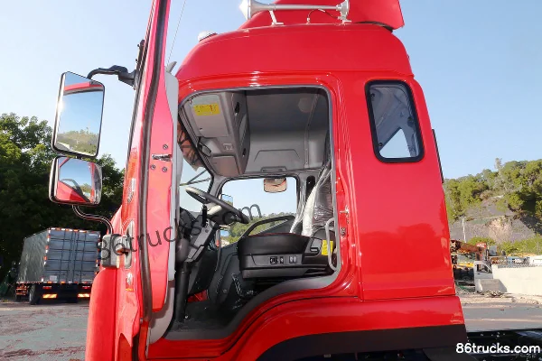 JAC Dewos Q9 220 hp 4X2(6 wheels) 6.8m semi-row van cargo truck (China VI) Cab (2) | 86Trucks