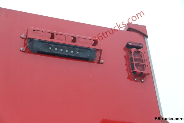 Mercedes-Benz Unimog 230hp 4X4(6 wheels) fire truck (U4023) Body (2) | 86Trucks