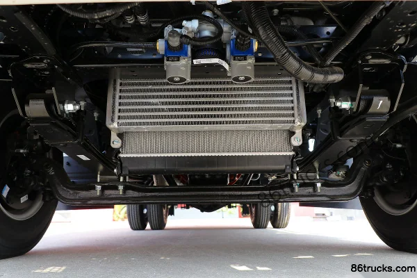 JAC Junling V5 132hp 4X2(6 wheels) 3.7m Single-row Flatbed Light Truck (China VI) Chassis (1) | 86Trucks