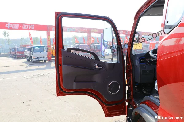 JAC Junling V6 130 hp 4X2(6 wheels) 3.89m Half Row Flatbed Light Truck(China VI) Cab (1) | 86Trucks