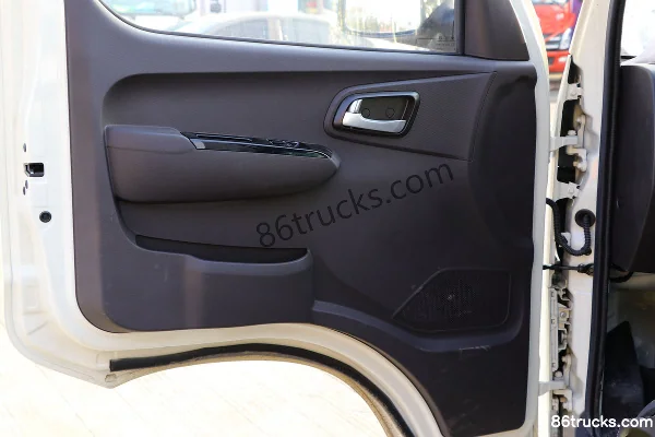 Foton Xiaojingang Q Edition 1.6L 122 hp gasoline 4X2(6 wheels) 2.36 m dump truck Cab (2) | 86Trucks