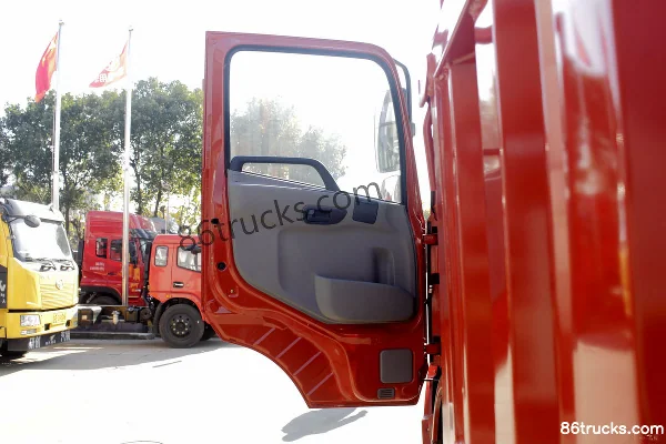 Dongfeng Changxing D1 4.2L 160hp NG 4X2(6 wheels) 3.8m Semi-row Flatbed Light Truck (China VI) Cab (1) | 86Trucks