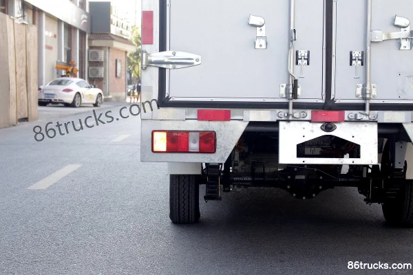 Ankai Xingka EV 2.35T 2.7m Single Row Pure Electric Insulated Truck (Red Star)(China VI) 33.79kWh 4X2(6 wheels) Chassis (3) | 86Trucks
