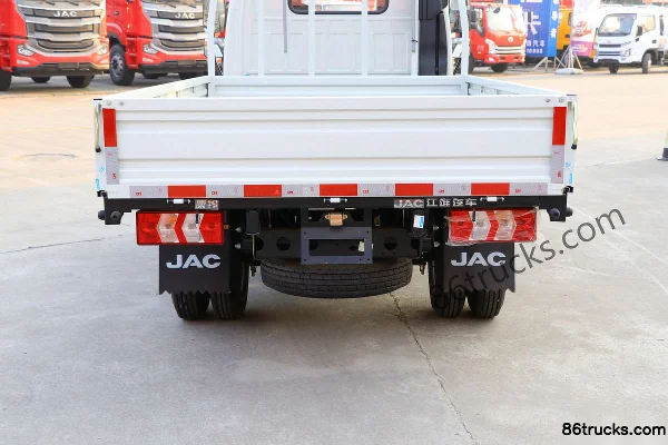 JAC Kangling J3 135hp 4X2(6 wheels) 3.37m Semi-row Flatbed Light Truck (China VI) Body (2) | 86Trucks