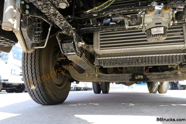Yuejin Fuxing S100V 132 hp 4X2(6 wheels) 4.02m Single Row Van Mini Truck (Air Brake) Chassis (2) | 86Trucks