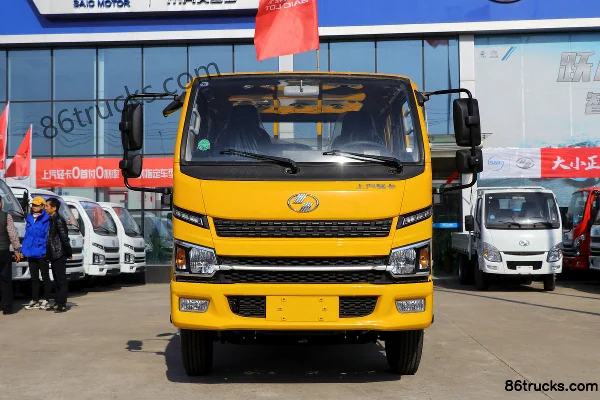 Yuejin Fuxing S100Plus 115 hp 4X2(6 wheels) 3.2m double-row flatbed light truck (China VI) Exterior (2) | 86Trucks