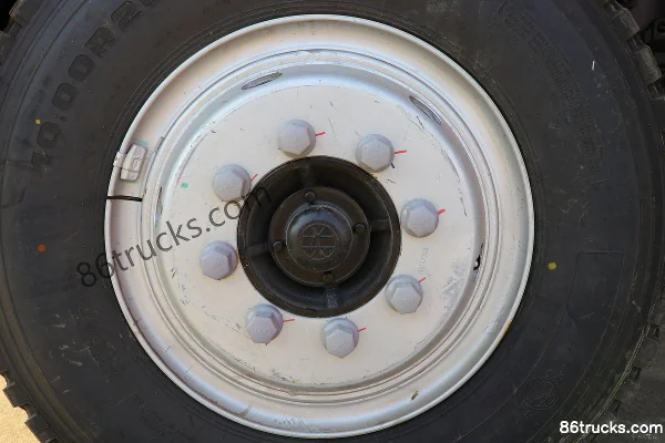 JAC Gallop A5L camion porteur 220 ch 4X2(6 roues) 6,8 m plateau à ridelles (China VI) Châssis (3) | 86Trucks