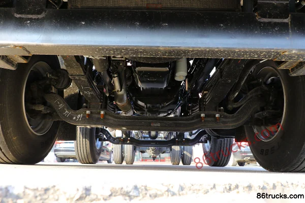 JAC Gallop A5W 320 ch 6X2(8 roues) camion porteur fourgon 7,8 m (China VI) Châssis (1) | 86Trucks