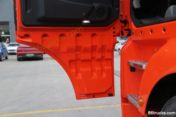 Sinotruk Sitrak C7H Heavy Truck 570 hp 6X4(10 wheels) Tractor Truck (China VI) Cab (3) | 86Trucks