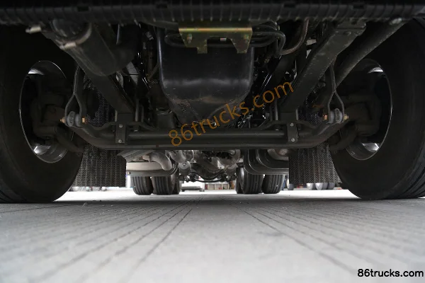 Sinotruk Sitrak C7H Heavy Truck 570 hp 6X4(10 wheels) Tractor Truck (China VI) Chassis (1) | 86Trucks
