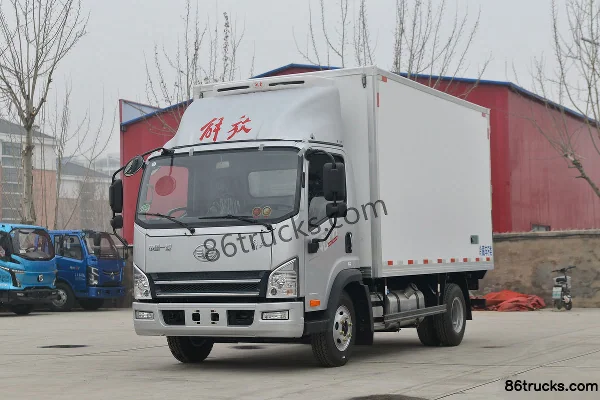 FAW Jiefang Hu VH 150hp 4X2(6 wheels) 4.13m refrigerated truck Exterior (3) | 86Trucks