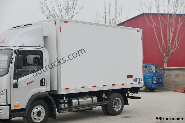 FAW Jiefang Hu VH 150hp 4X2(6 wheels) 4.13m refrigerated truck Body (1) | 86Trucks
