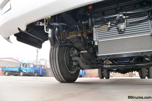 FAW Jiefang Hu VN 130 hp 4X2(6 wheels) 4.05m refrigerated truck (Weichai) Chassis (2) | 86Trucks